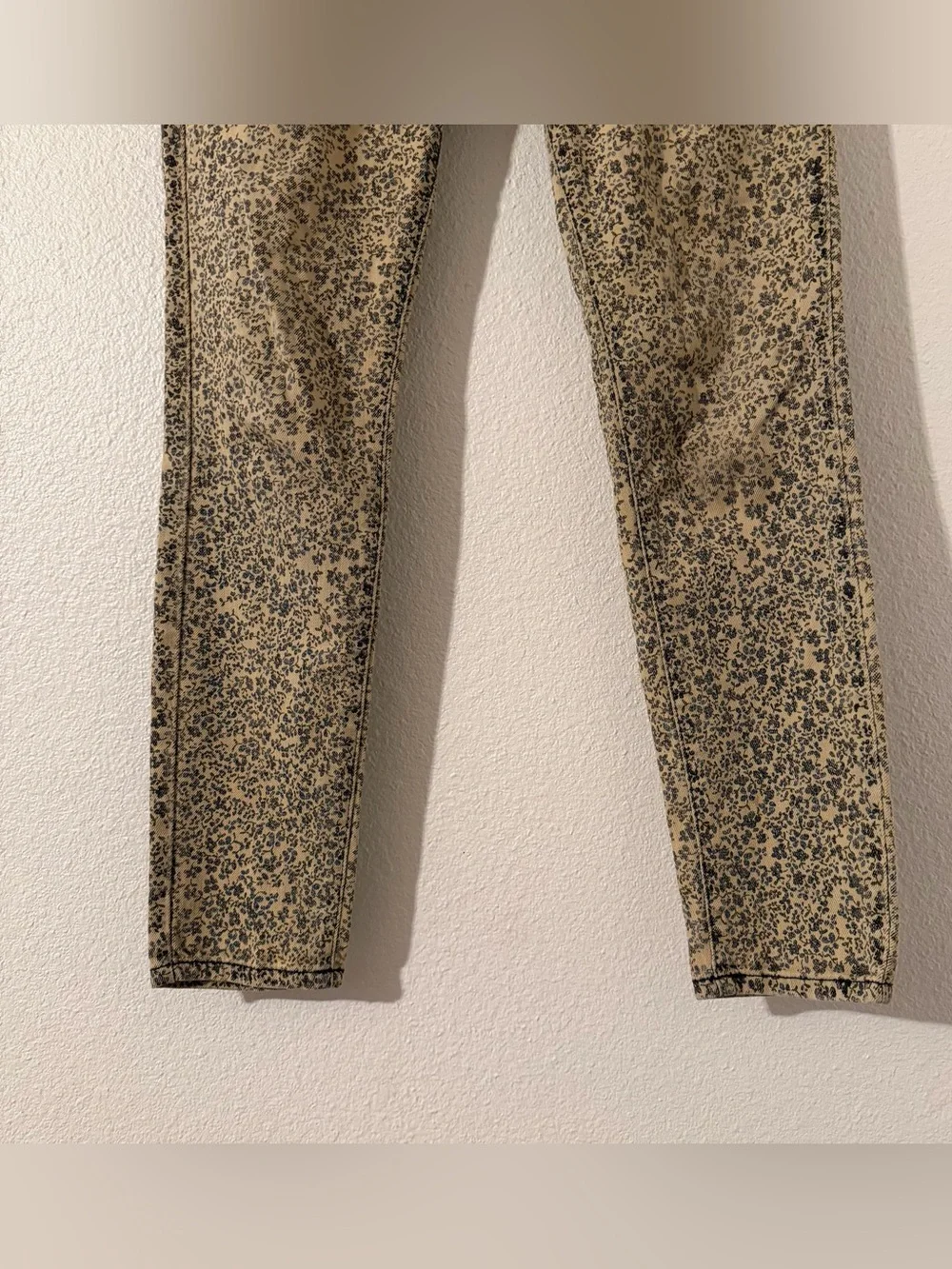 Free People Womens Low-Rise Floral Print Jeans Blue Denim - Size 28